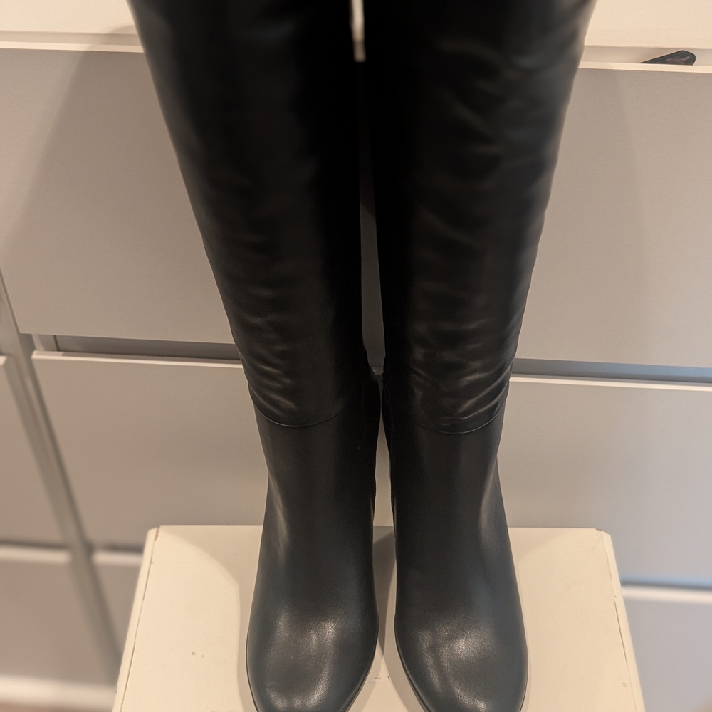 Elegant Black Women's Boots